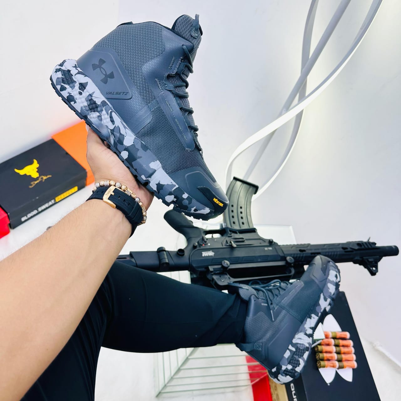 Bota Militar Under Armour Importado